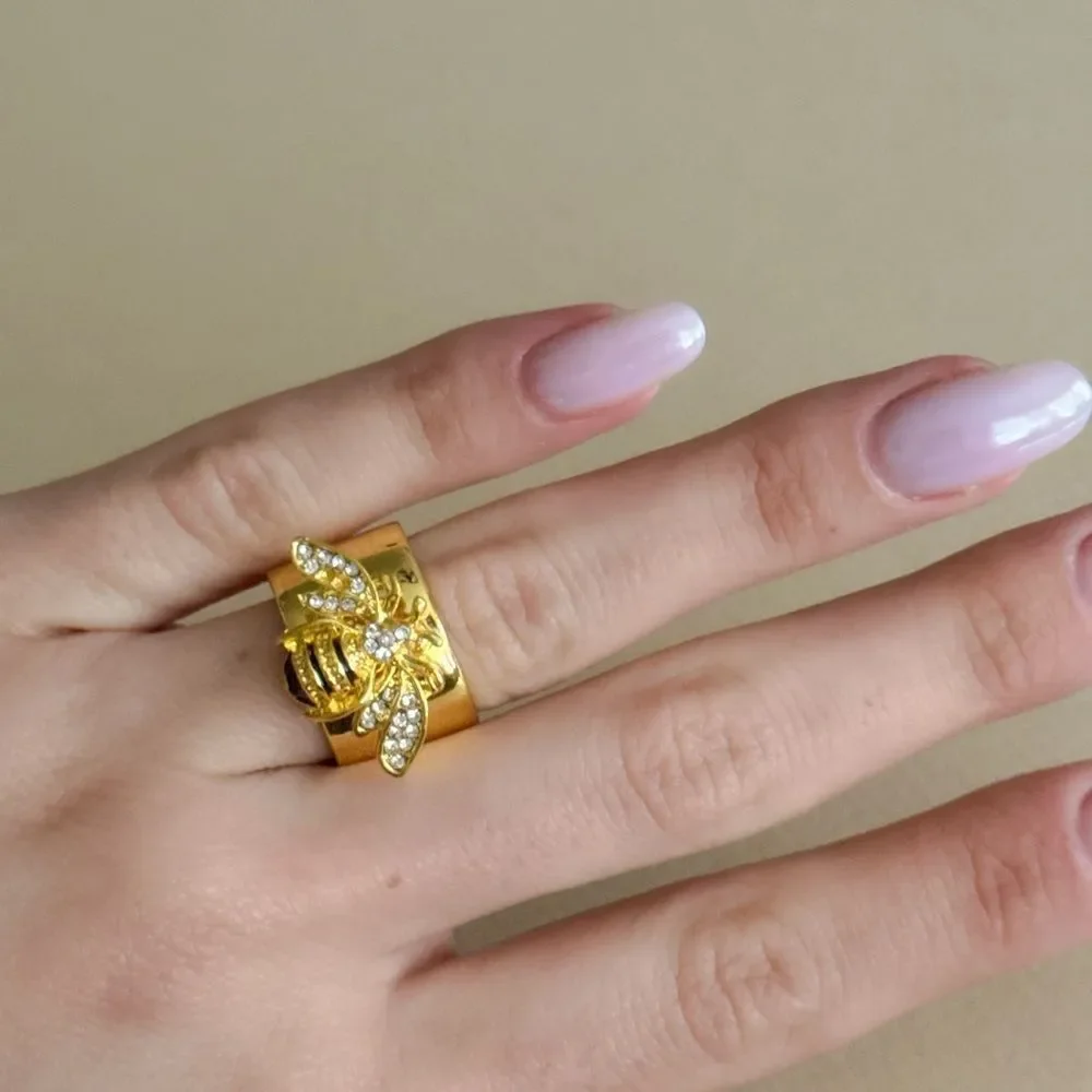 Gold Bee Ring N1839